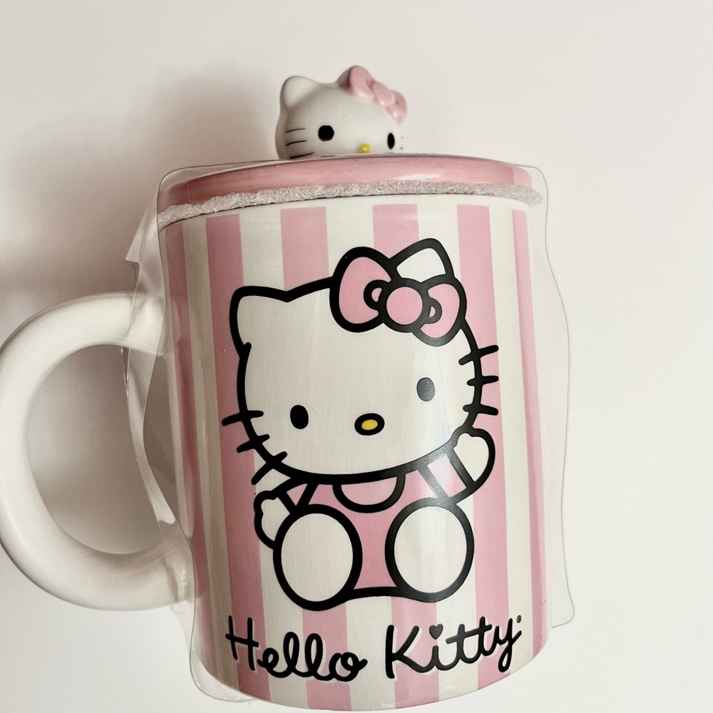 Hello Kitty topper mug